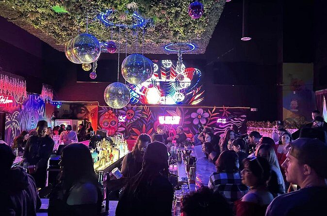 Gaslamp Bar Crawl - Stop 3: Cielo (11:00–11:45) for panoramic views and BOGO drinks