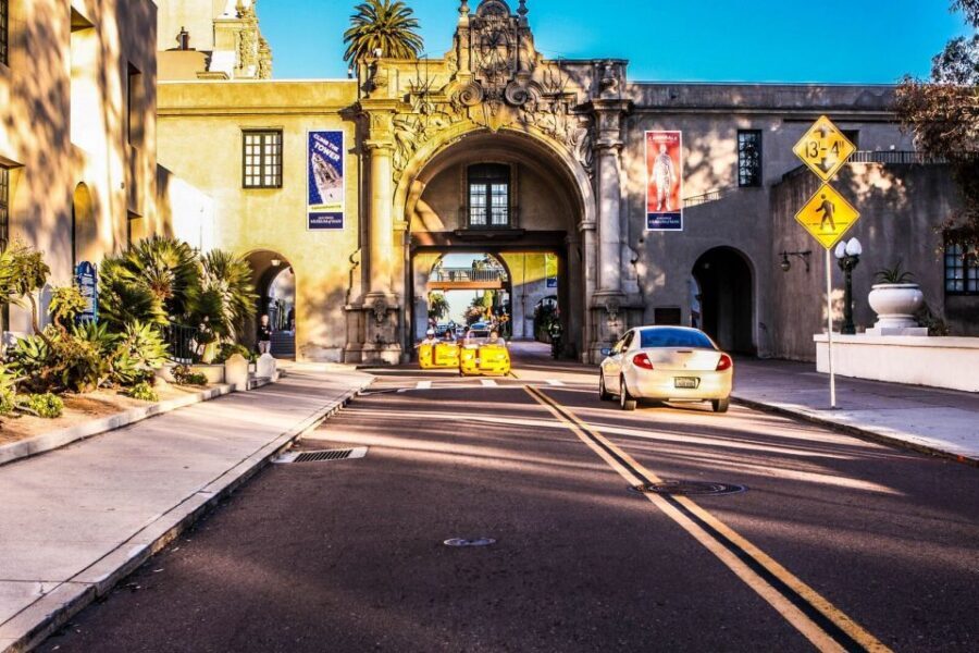 GPS Talking Tour Cars: Downtown & Gaslamp Loop - Driving tips so the GPS story matches your photos
