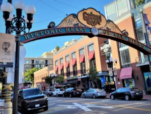 San Diego: City and Beaches Guided Highlights Tour - Downtown orientation: Gaslamp and Little Italy from the bus